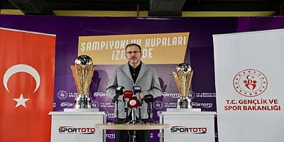Bakan Kasapoğlu Şampiyonluğun Yeni Kupalarını Tanıttı!