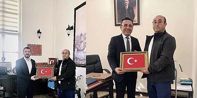 Çeşme Toki Evleri Güzelleştirme Dayanışma ve Yardımlaşma Derneği Tıp Bayramı kapsamında İzmir İl Sağlık Müdürlüğü’nü ziyaret etti
