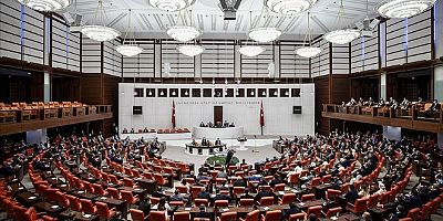İzmir milletvekillerinin 5 yıllık karnesi!