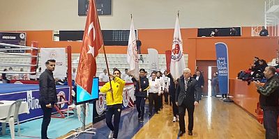 Kadınlar Türkiye Ferdi Boks Şampiyonası Çeşme’de Başladı