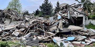 Münevver Karabulut'un katledildiği villa yıkıldı