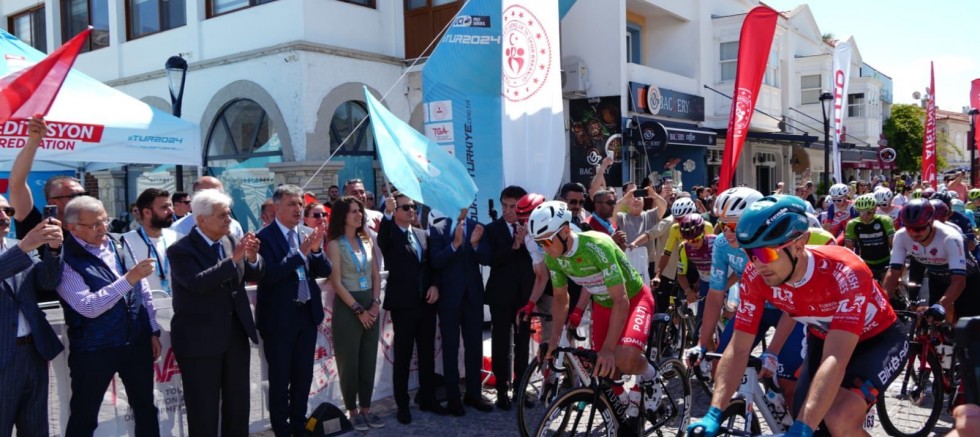 59.Cumhurbaşkanlığı Türkiye Bisiklet Turu’nun 7. Etap yarışı Çeşme’den Başladı