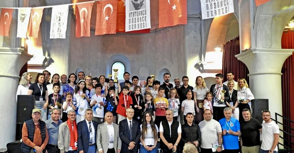 ADD Çeşme’nin 3. Satranç Turnuvası Ödül Töreni İle Son Buldu 