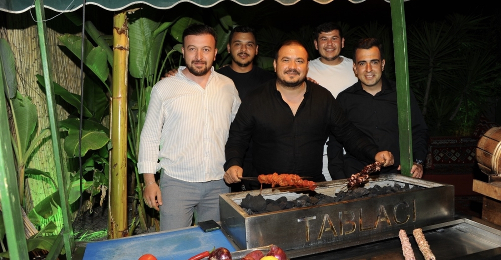 Alaçatı Tablacı’da Ünlü İsimler Sahne Aldı!