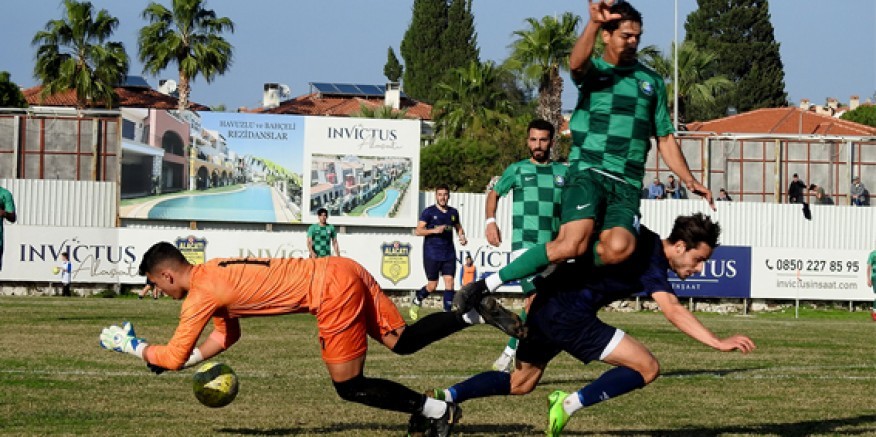 Alaçatıspor penaltı golleri ile rakibini 2-1 yendi
