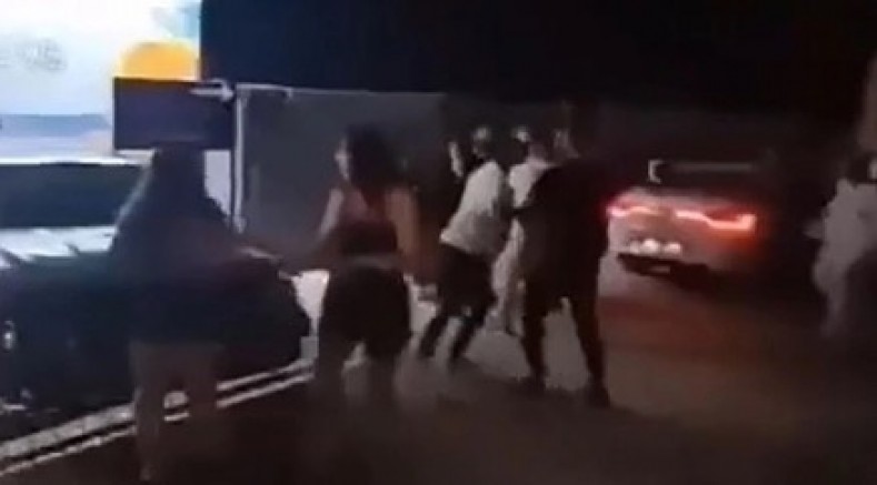 Çeşme'de bir eğlence mekanı silahla tarandı 1 ölü, 7 yaralı!