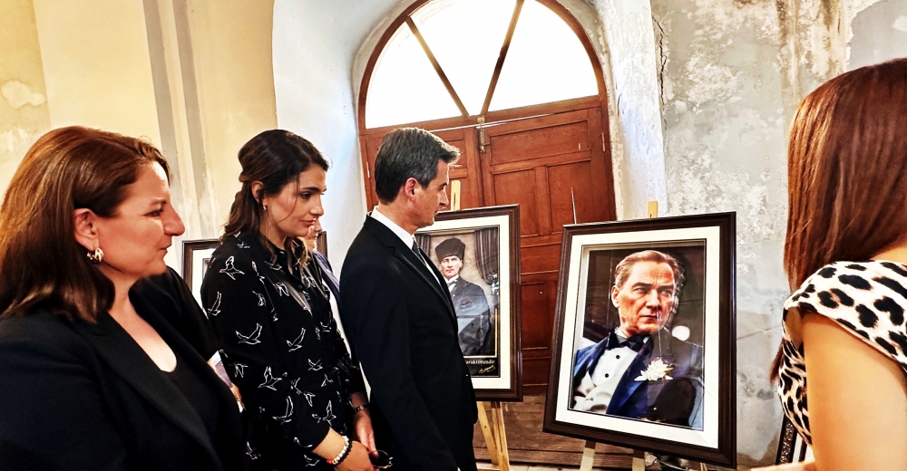 Çeşme Halk Eğitim’den Yıl Sonu Sergisi