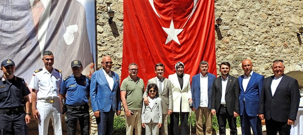 Çeşme Kalesi’nde Bayram Buluşması