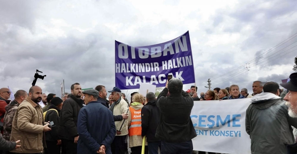 Çeşme Otoyolu İçin Yarımada Ayağa Kalktı: Yol Kapatıldı, Özelleştirmeye Sert Tepki!