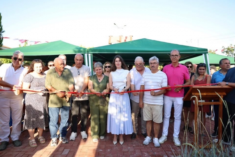 Damla Ar’ın Adı ve Çizimleri Çeşme’deki Parkta Yaşam Buldu