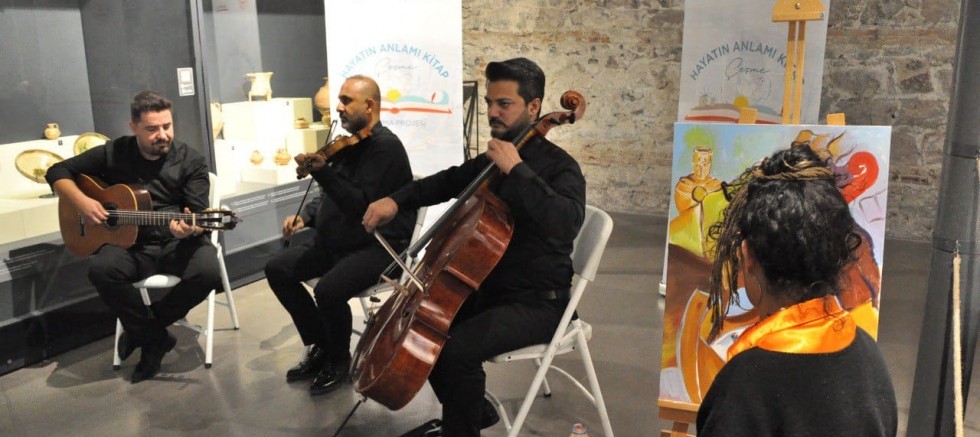 “Hayatın Anlamı Kitap” Bir Kez Daha Tarihi İzmir Kültür Sanat Fabrikası’nda