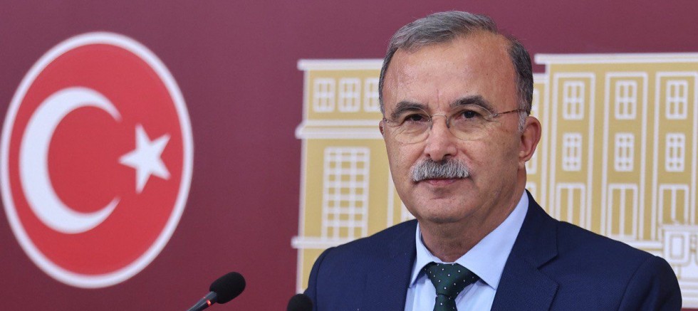 İzmir Milletvekili Akın’dan Ege Kıyıları İçin AYM hamlesi