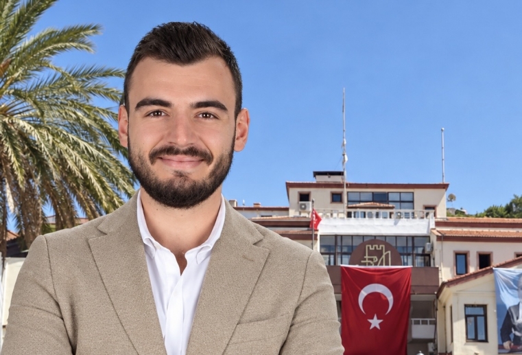 AK Partili Meclis Üyesi Salih Bulut’tan Çeşme Belediyesi’ne “Maaşlar Ne Zaman Ödenecek?”