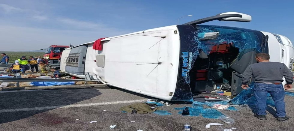 Akhisar’da Feci Kaza: 11 Kişi Hayatını Kaybetti, 27 Yaralı