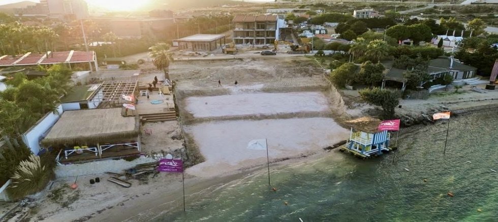 Alaçatı’da Kıyı Katliamı; Deniz Betonla Dolduruldu!