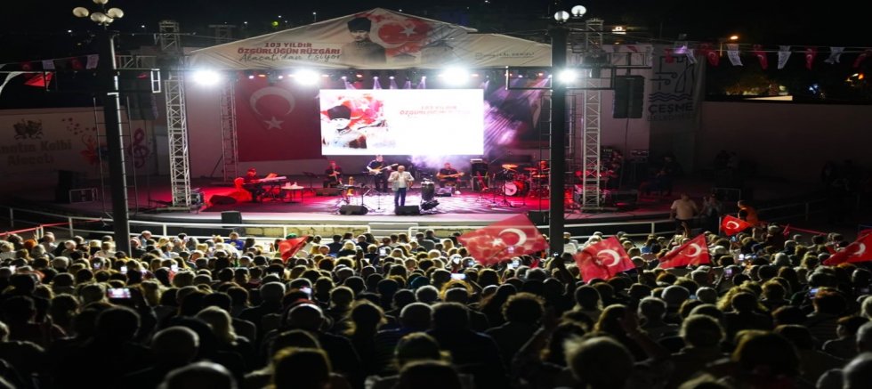 Alaçatı ve Çeşme’nin Kurtuluşu 103. yılında coşkuyla kutlandı