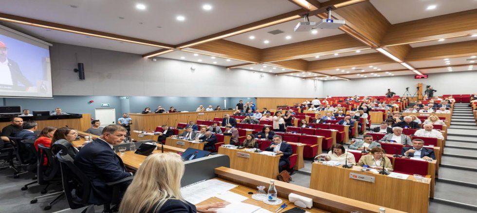 Büyükşehir’den İzmir’de Su Tarifesinde İndirim Kararı