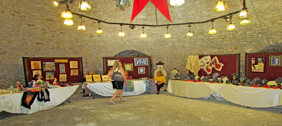 ÇEŞKA’lı Kadınların El Emeği Tarihi Kale’de Sergileniyor