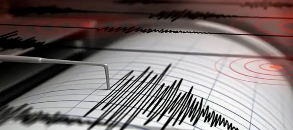 Çeşme Açıklarında Gece Yarısı Korkutan Deprem