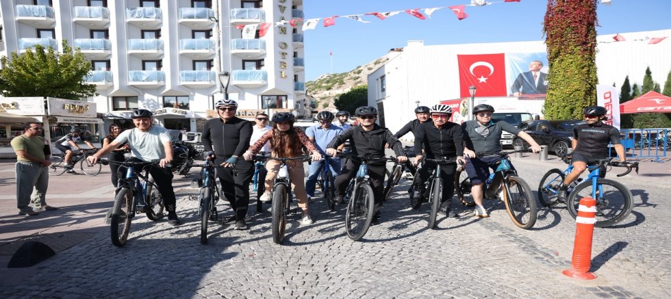 Çeşme’de 10’uncu yıl heyecanı: 809 bisikletçi yarın pedal çevirecek