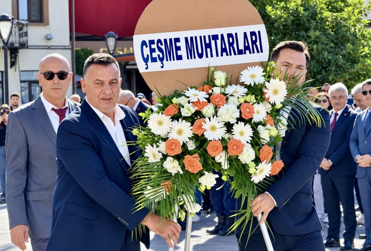 Çeşme’de 19 Ekim Muhtarlar Günü Törenle Kutlandı