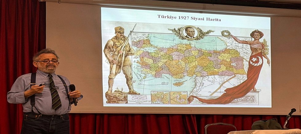 Çeşme’de Cumhuriyet mirası konuşuldu: “Bu sadece bir yönetim biçimi değil, bir mücadele programıdır”