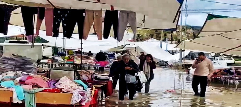 Çeşme’de Ne Ölüye Ne Diriye Hizmet Var