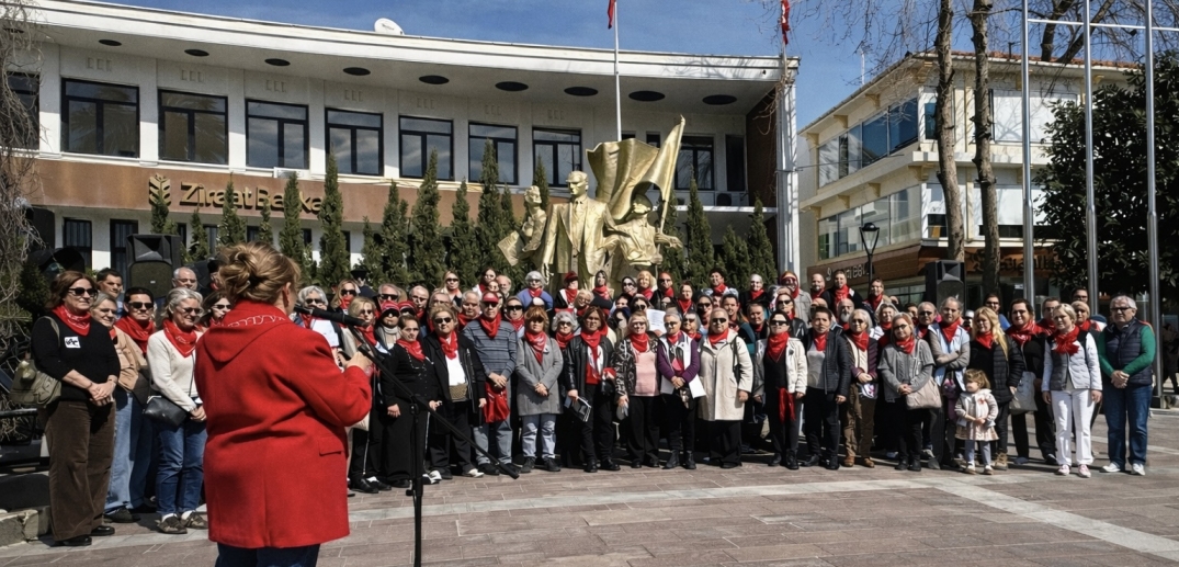 Çeşme’de Sivil Toplum Kuruluşlarından 3 Mart Açıklaması: “Laikliğe ve Öğretim Birliği’ne Sahip Çıkıyoruz”