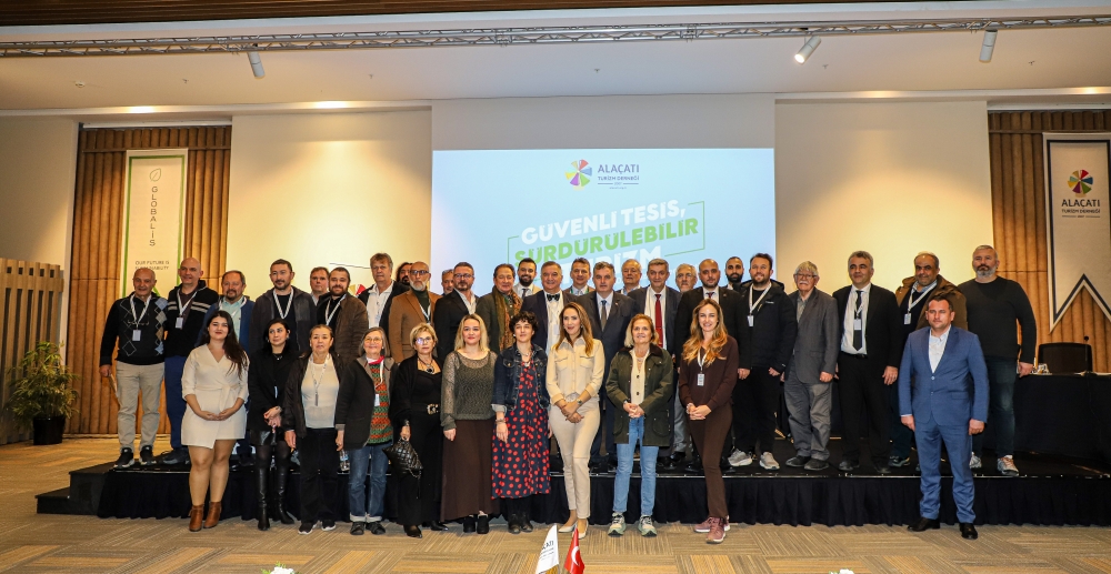 Çeşme’de turizmin geleceği ve yangın güvenliği masaya yatırıldı