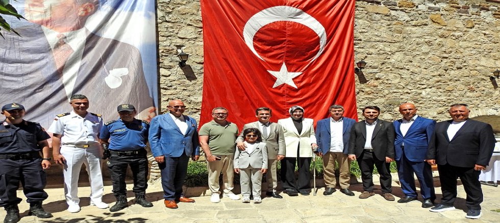 Çeşme Kalesi’nde Bayram Buluşması