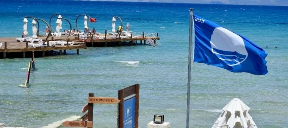 Çeşme’nin 14 Plajı ve 2 Marinası 2025’te de Mavi Bayrakla Taçlandı