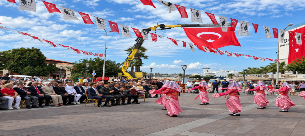 Çeşme’nin Kurtuluşunun 104. Yılı Coşkuyla Kutlandı
