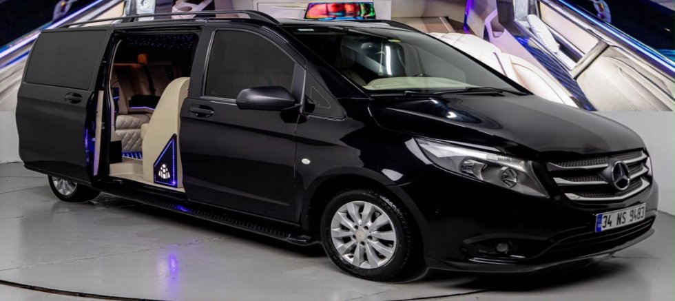 Çeşme ve Alaçatı’da Konforlu Ulaşım: Destina Tour & Travel ile Özel Transfer Hizmetleri