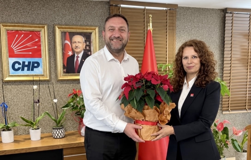 CHP Çeşme Örgütünden İzmir İl Başkanlığı’na Ziyaret