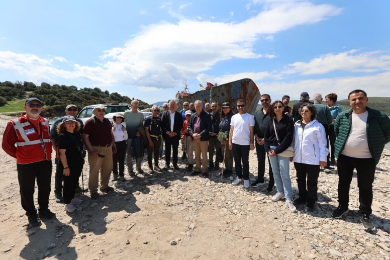Demircili Sahili Nefes Alacak, Hurda Gemi Gidiyor!