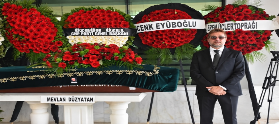 Engin Altan Düzyatan’ın babası Çeşme’de toprağa verildi
