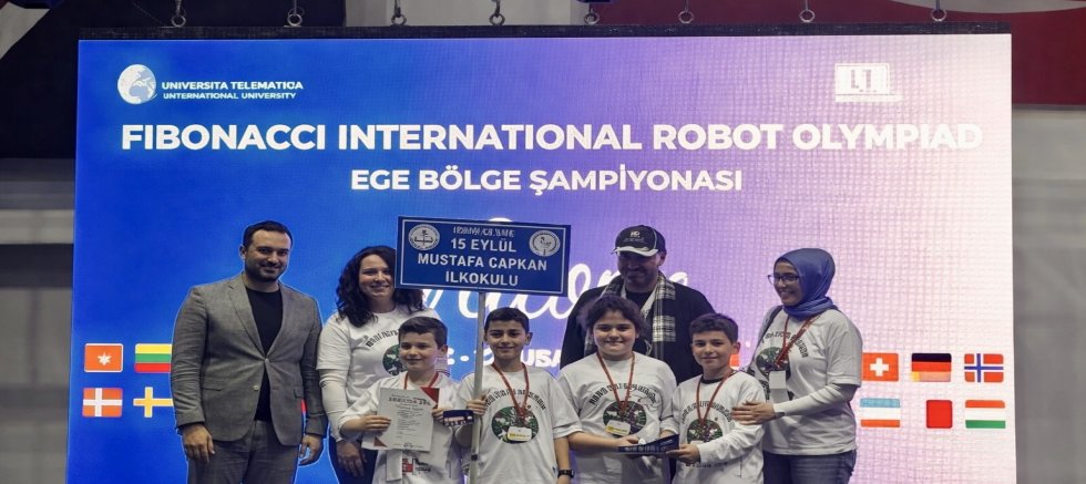 Fibonacci Robot Olimpiyatı’nda Çeşmeli Öğrencilerden Çifte Başarı