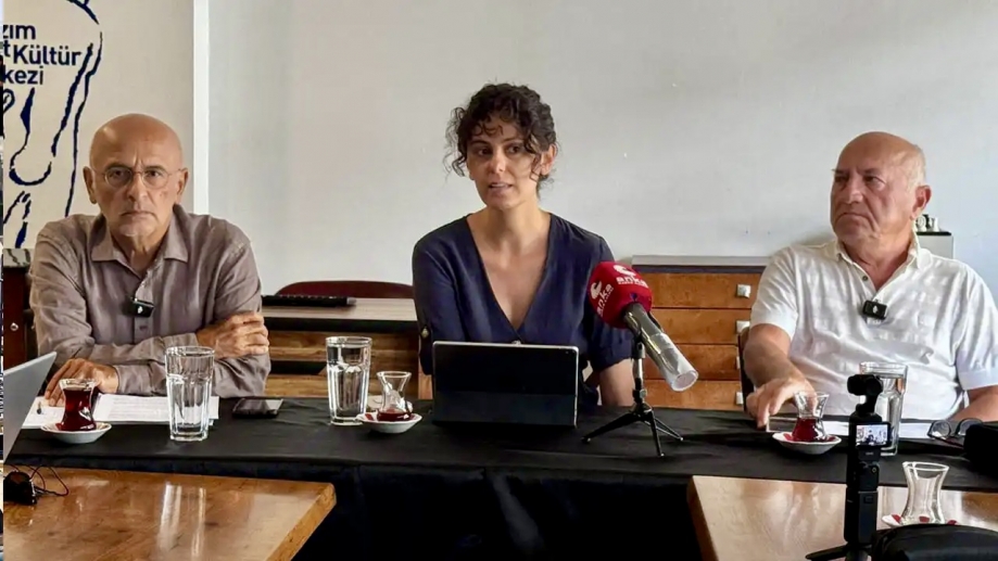 “Hükümet, Çeşme’ye Su Vermiyor” 