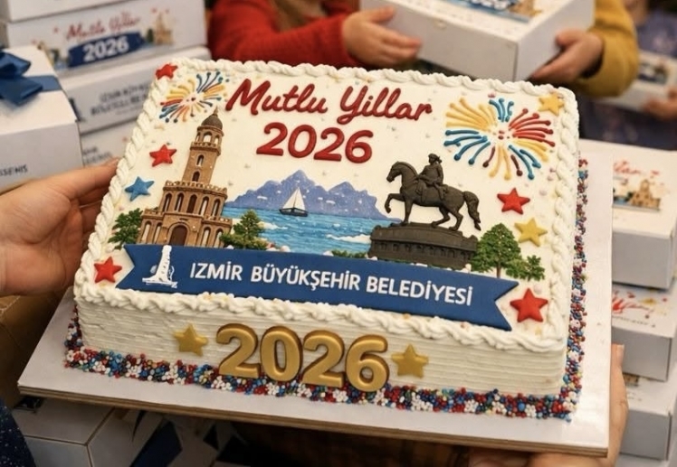 İzmir Büyükşehir Belediyesi’nden çocuklara yeni yıl pastası sürprizi