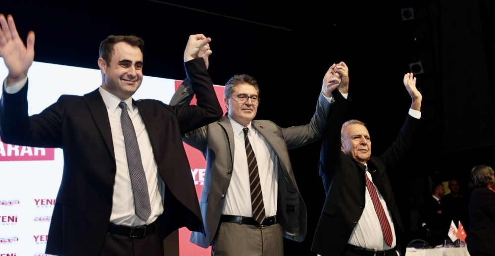 İzmir YENİ Parti’de Seçim Heyecanı Kocaoğlu ve Güç’ten karşılıklı sert mesajlar!