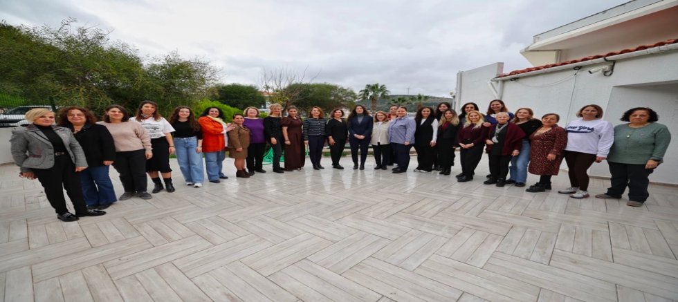 Kadının İnsan Hakları Eğitim Programı Çeşme’de tamamlandı  