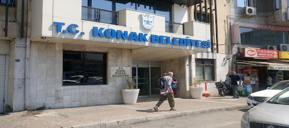 Konak Belediyesi’ne Operasyon: 4 Kişi Gözaltında!