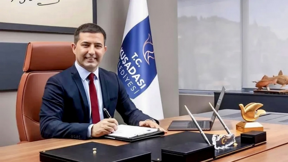 Kuşadası Belediye Başkanı Ömer Günel gözaltına alındı