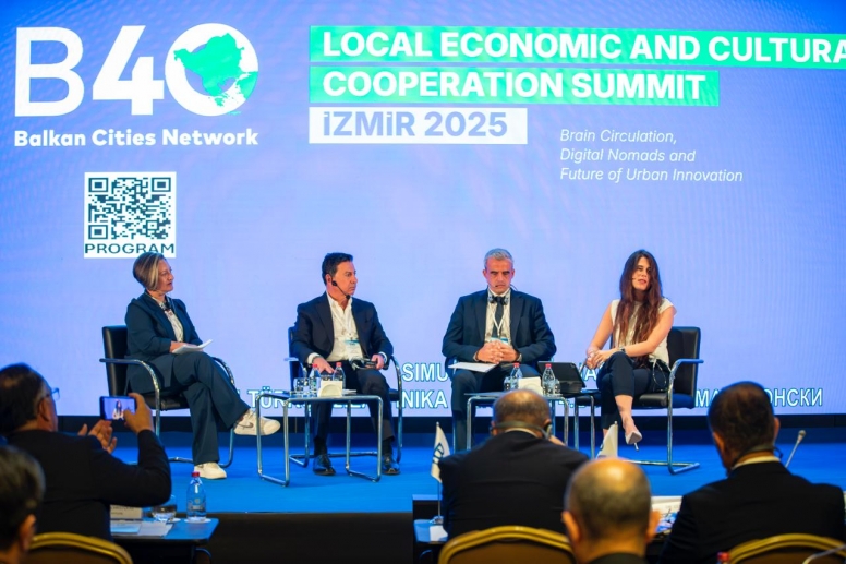Lal Denizli B40 Zirvesi’nde Konuştu; “Yerel yöneticilere ciddi görevler düşüyor”