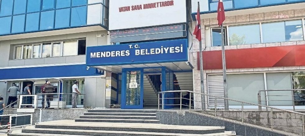 Menderes Belediyesi Operasyonunda 9 Gözaltı