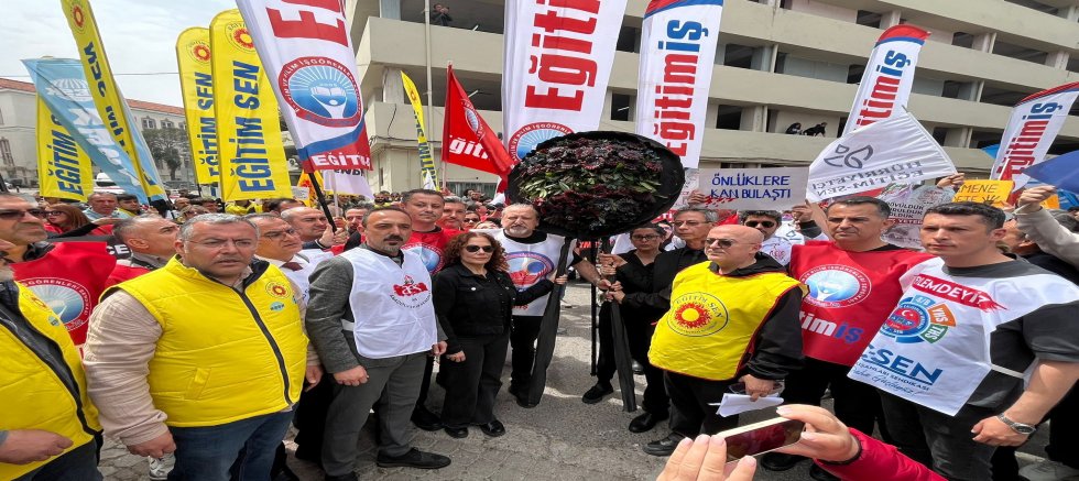 Okul saldırısı sonrası öğretmenler iş bıraktı! İzmir ve Çeşme’de okullar boş kaldı! 