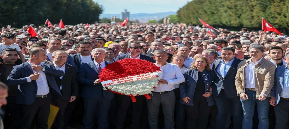 Özel’den Güvenpark Mesajı: “İktidar Yürüyüşümüz Bugün Başladı”
