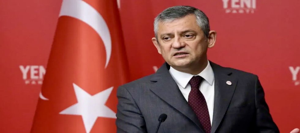 Özgür Özel, İzmir’de Gazetecilerin Eylemine Katılacak