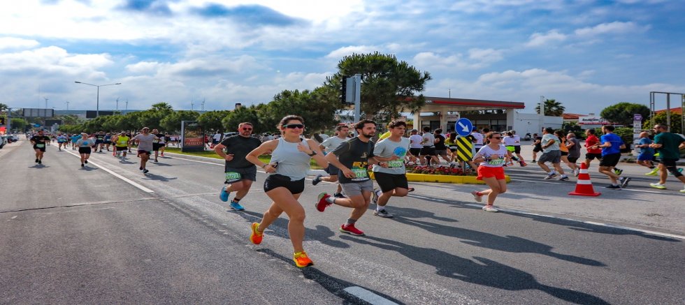 Salomon Çeşme Yarı Maratonu’na 43 Ülkeden 3 Bin 450 Sporcu Katılacak