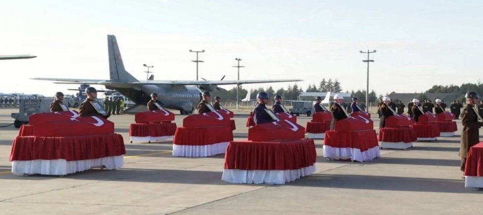 Şehit Yirmi Askerimize Son Görev